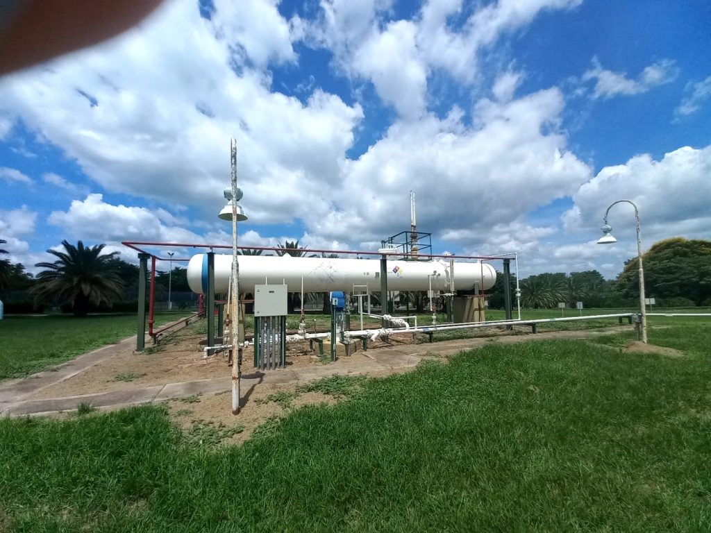 b452f4d1-b451-421c-8b25-d9d6a2a86ee1